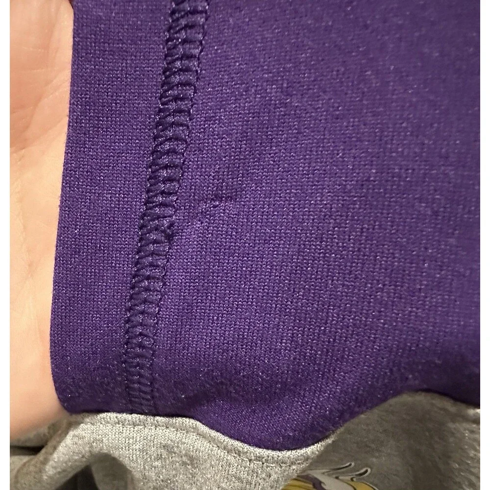 Under Armour Youth XL Minnesota Vikings Purple Lightweight Hoodie Long Sleeve